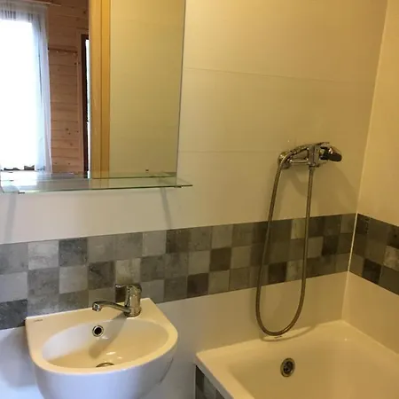 Stanica Wodna Pttk Ukta 度假村 *