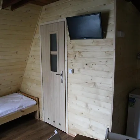 Stanica Wodna Pttk Ukta 度假村 *