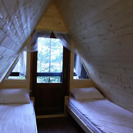 Stanica Wodna Pttk Ukta 鲁恰内尼达